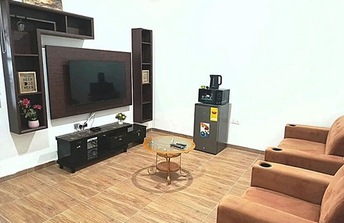 Kasoa Apartment | Chic 1-bedroom apartment with fitness room and AC in Kasoa