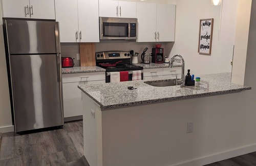 Bound Brook Apartment | Chic 1-bedroom with fitness room and WiFi in welcoming Bound Brook