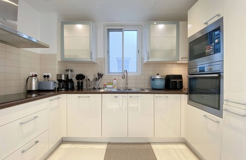 Seeb Apartment | Chic 1BRlPool &Walkable Hotspots