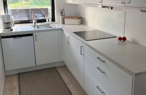 Sandnes Apartment | Chic 2-bedroom apartment with WiFi, superb Rogaland, one hour to the pulpitrock