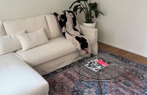 Dogok-dong Apartment | Chic 2-bedroom with WiFi and AC in trendy Seoul