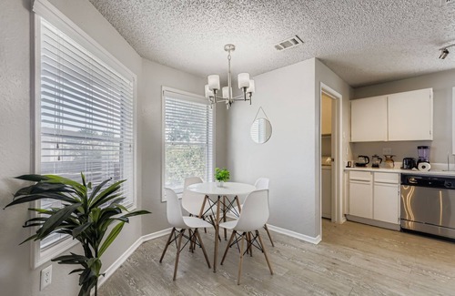Milwood Apartment | Chic 2B/2BA Getaway | Cedar Park/North Austin