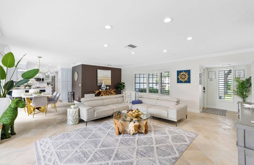 Imperial Point Villa | Chic 3 BR Villa with Private Pool – Fort Lauderdale