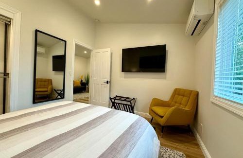 Orinda Apartment | Chic and Petite 1-Bedroom ADU with Private Entrance in peaceful Orinda