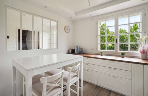 Morangis Villa | Chic and spacious apartment with great view