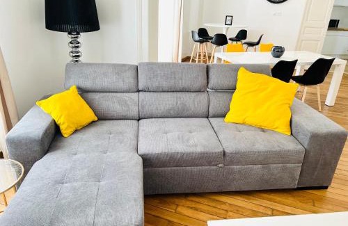 Reims City Centre Apartment | CHIC Appartement Type 4/Parking Privé