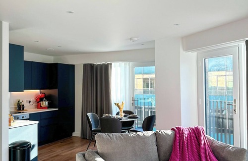 Gay Village Apartment | Chic Birmingham Apartment - Walk to everything