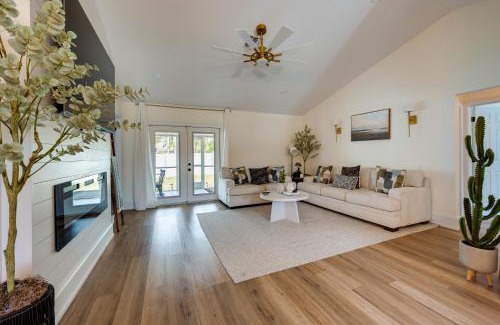 Bonita Springs House | Chic Bonita Springs Vacation Rental, 6 Mi to Beach