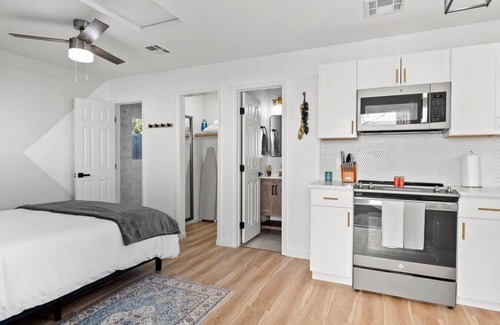 Phoenix House | Chic Casita Living in Phoenix!