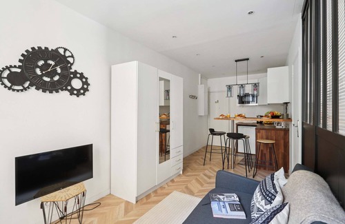 Bonne-Nouvelle Apartment | Chic Central Paris 1BR - Walk to Les Halles