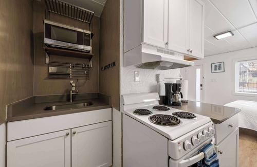 Near East Columbus Apartment | Chic City Retreat 89 – For 2