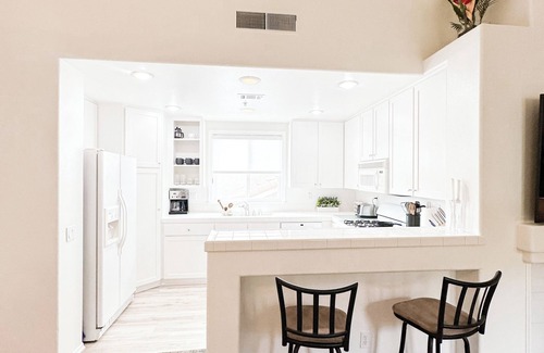 Mission Viejo Condo | Chic Coastal California Condo with WiFi, AC in south Orange County