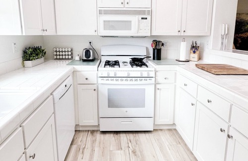 Mission Viejo Condo | Chic Coastal California Condo with WiFi, AC in south Orange County