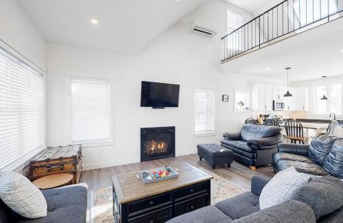 Arundel House | Chic Cottage