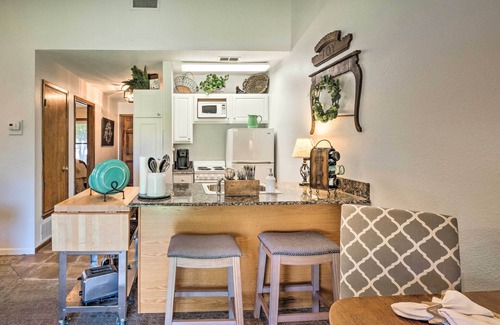 Salado Cottage | Chic Couple’s Retreat: Well-Appointed Salado Home!