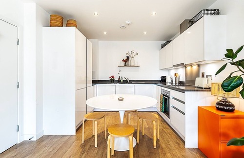 Bromley North Apartment | Chic East London Stay with Outdoor Space