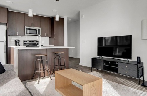 Five Points Apartment | Chic Five Points 2BR w/ Roof Deck & Gym, walk to RiNo bars, by Blueground