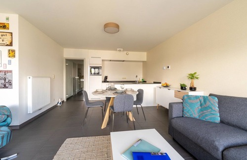 Vogelzang Apartment | Chic Flat Near Ostend Beach