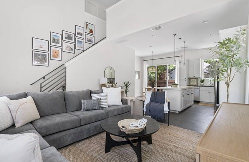 Govalle House | Chic Home Nr Downtown, Pets OK, Big Yard, Fire Pit
