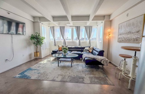 Little Italy Apartment | Chic Loft in Little Italy w/City Views n Parking
