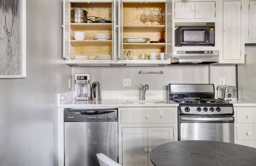 Logan Circle Apartment | Chic Logan Circle 1BR w/W/D, walk to Metro + 14th St, by Blueground