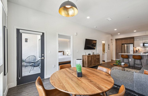 Highland Condo | Chic Made Easy | Espadin LoHi