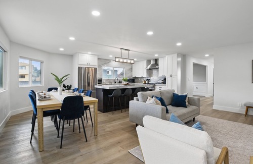 San Bruno House | Chic Modern 4 bed/3.5ba Home, close to SFO and SF landmarks