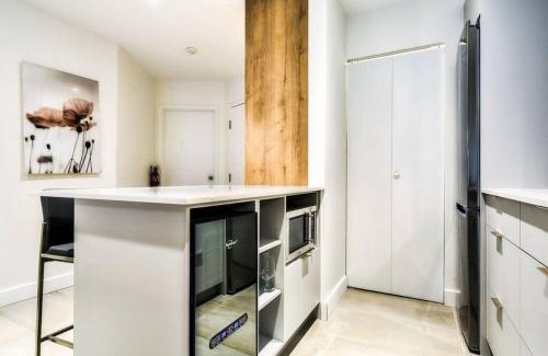 Mont-Tremblant Apartment | Chic Mt-Tremblant Condo with View on the Lake by Denstays