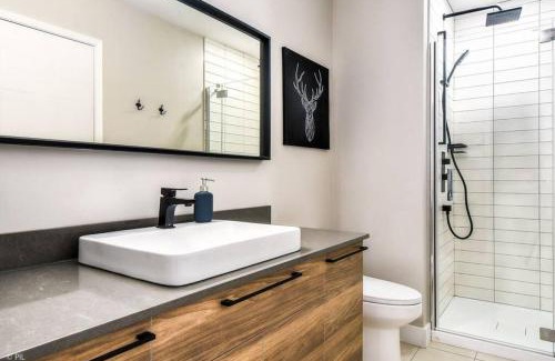 Mont-Tremblant Apartment | Chic Mt-Tremblant Condo with View on the Lake by Denstays