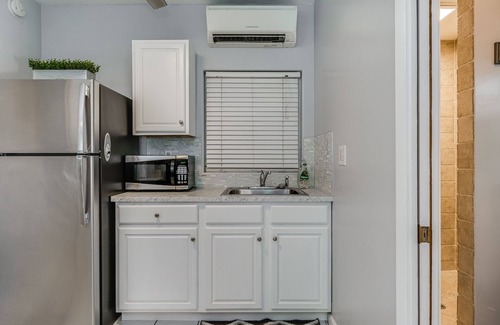 Palm Beach - West Palm Beach Apartment | Chic Palm Beach Cove Guesthouse with Zen Garden