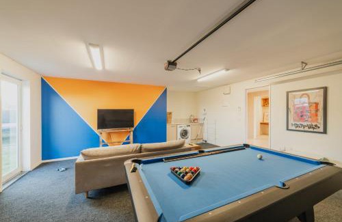 Halswell House | Chic Retreat - Modern Comforts & Game Room Fun