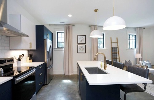Hillsboro Village House | Chic Retreat | Walk to Hillsboro, Belmont & 12 So