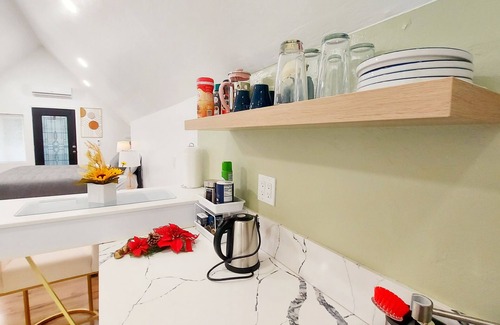 Springville Apartment | Chic studio with WiFi and AC in serene Springville