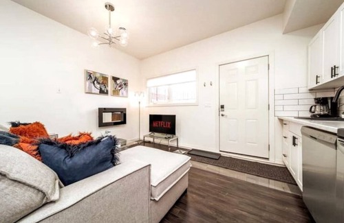 Jasper Place House | Chic Suite - Long Stays - King Bed - Fireplace &WiFin