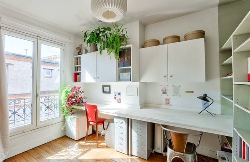 Riquet Stalingrad Apartment | Chic T2, Contemporary, Paris 18, Comfortable, Wifi.