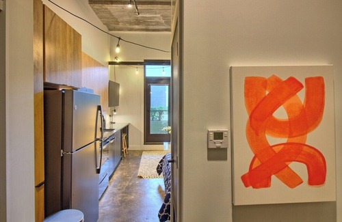 Midtown Hotel | Chic Ultramodern Minimalist Studio Loft + Patio