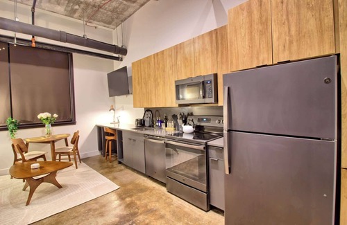 Midtown Hotel | Chic Ultramodern Minimalist Loft Suite + Patio