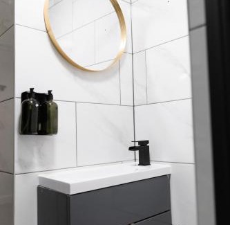 Cathays Apartment | Chic Urban 2 Bedroom Apartments