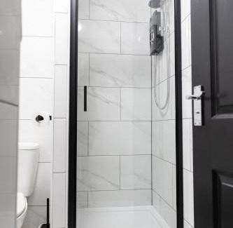 Cathays Apartment | Chic Urban 2 Bedroom Apartments