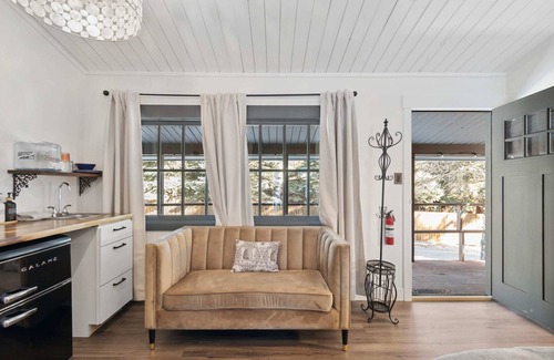 Allenspark Apartment | Chief's Head Peak Sum