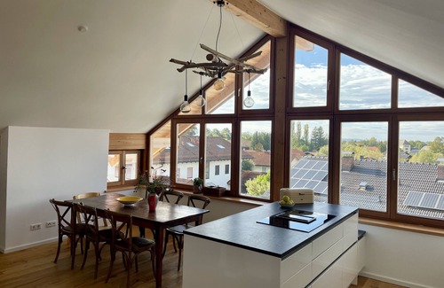 Chieming Apartment | Chiemsee Living Ferienwohnung Traumblick