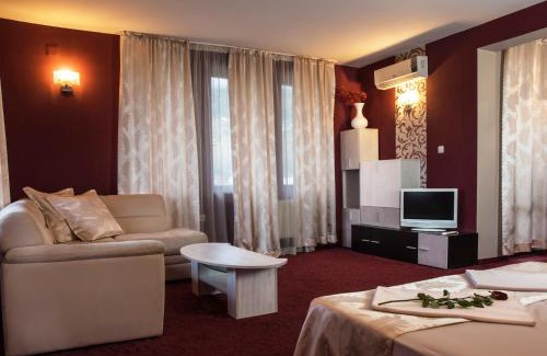 Lyaskovo Hotel | Chiflika Family Hotel