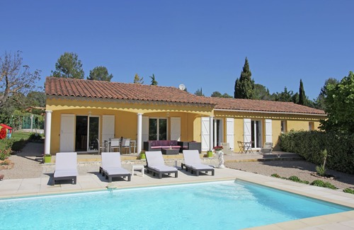Bagnols-en-Foret Villa | Child-friendly villa with private pool