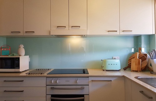 Forster Apartment | CHILL-OUT LAKESIDE * waterfront on wallis lake. Walk to the beach, shops, cafes!