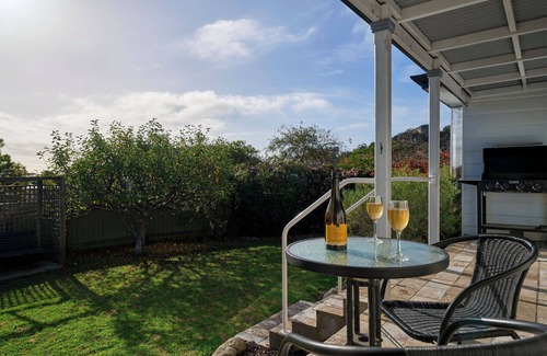 Bicheno Apartment | Chillax in Bicheno - Freycinet Holiday Houses