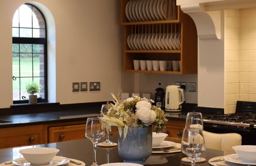 Iverley House | Chimneys Hot Tub Country Escape