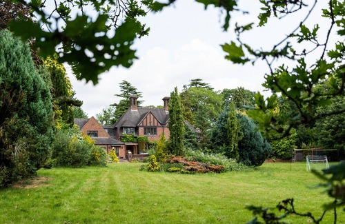 Iverley House | Chimneys Hot Tub Country Escape