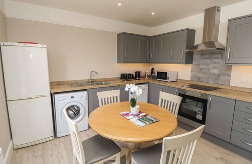Westbourne House | CHINE HEIGHTS, family friendly in Bournemouth