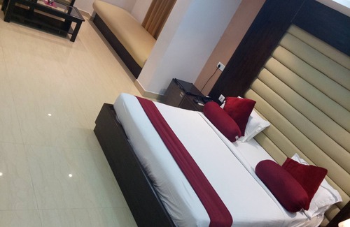 Sahibganj Hotel | CHINMAYE INN