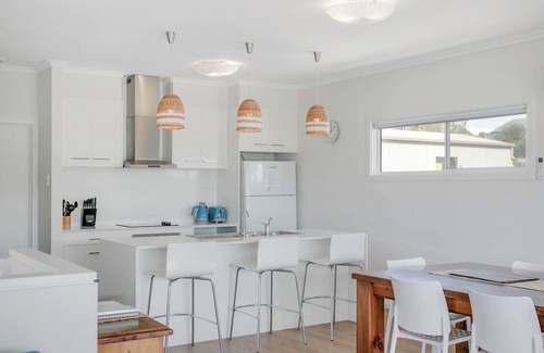 Hayborough House | Chiton Drift - the perfect beach getaway